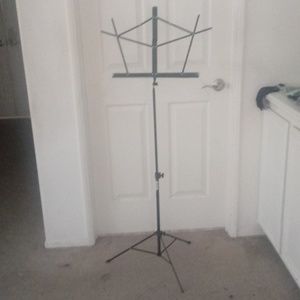 Musical note stand